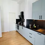 Tradition Trifft Auf Moderne Apartment *